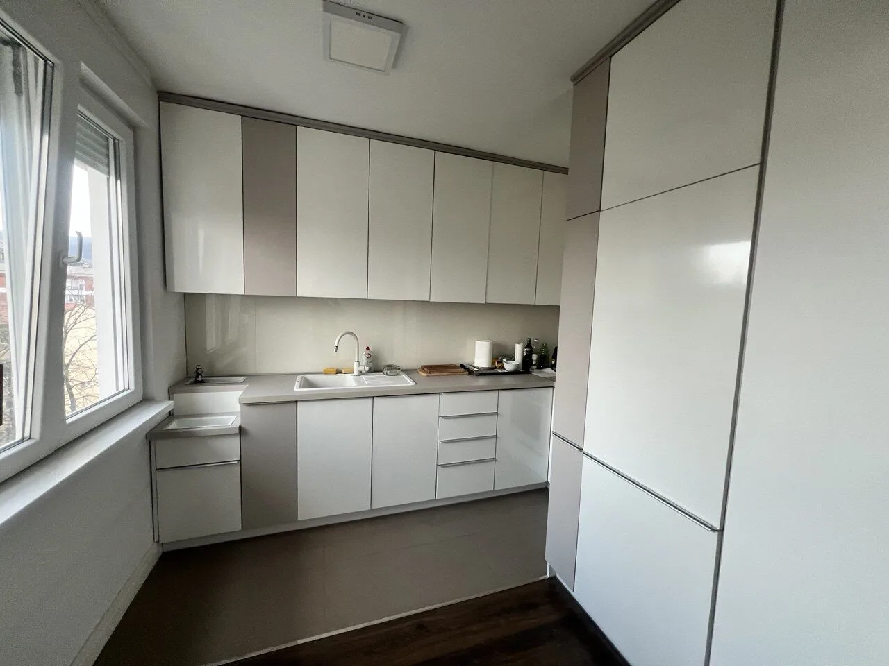 Luksuzan namjesten stan za izdavanje u centru Banje Luke