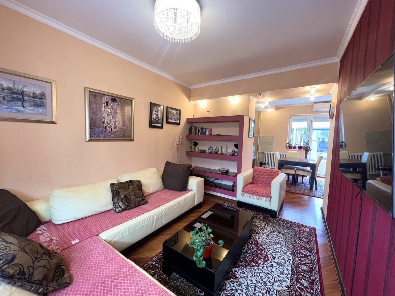 Luksuzan stan za najam u srcu Banja Luke