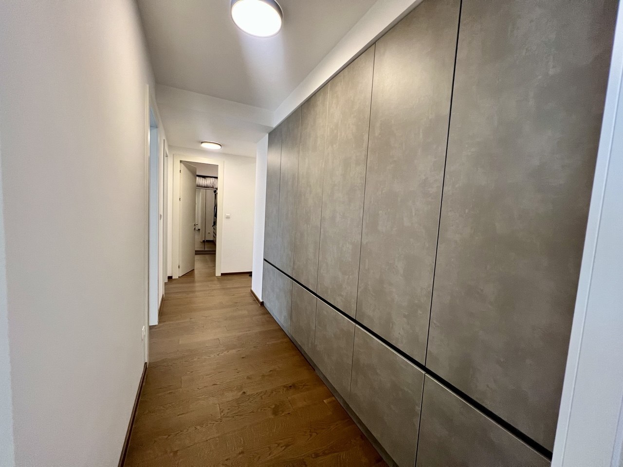 Luksuzan stan za izdavanje centar Banja Luka – 149 m², 2 parking mjesta