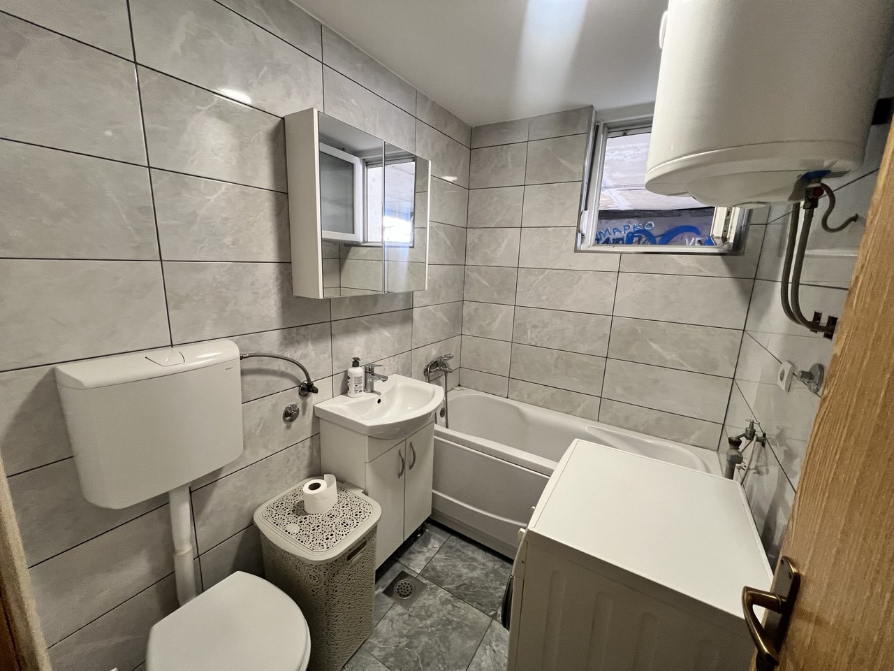 Dvosoban stan za izdavanje Borik, visoko prizemlje