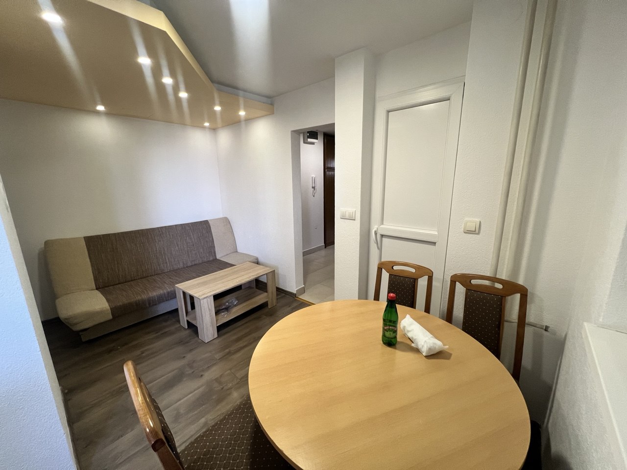 Dvosoban stan za izdavanje Borik, visoko prizemlje