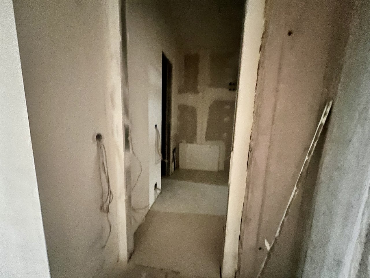 Trosoban stan na prodaju – pogled na Hram, Bijeli dvor, 85 m²