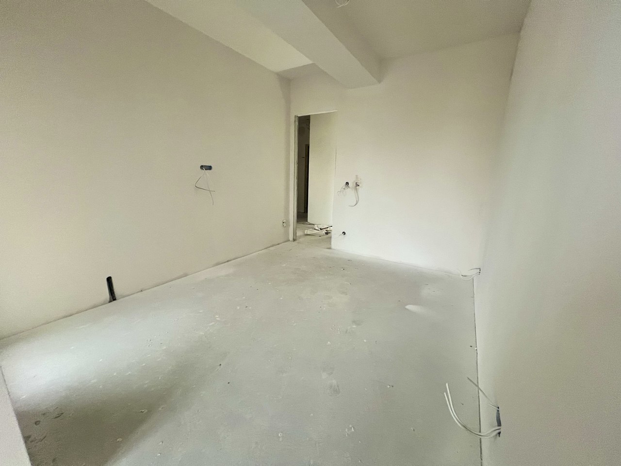 Trosoban stan na prodaju – Bijeli dvor, pogled na Bulevar, 91 m²