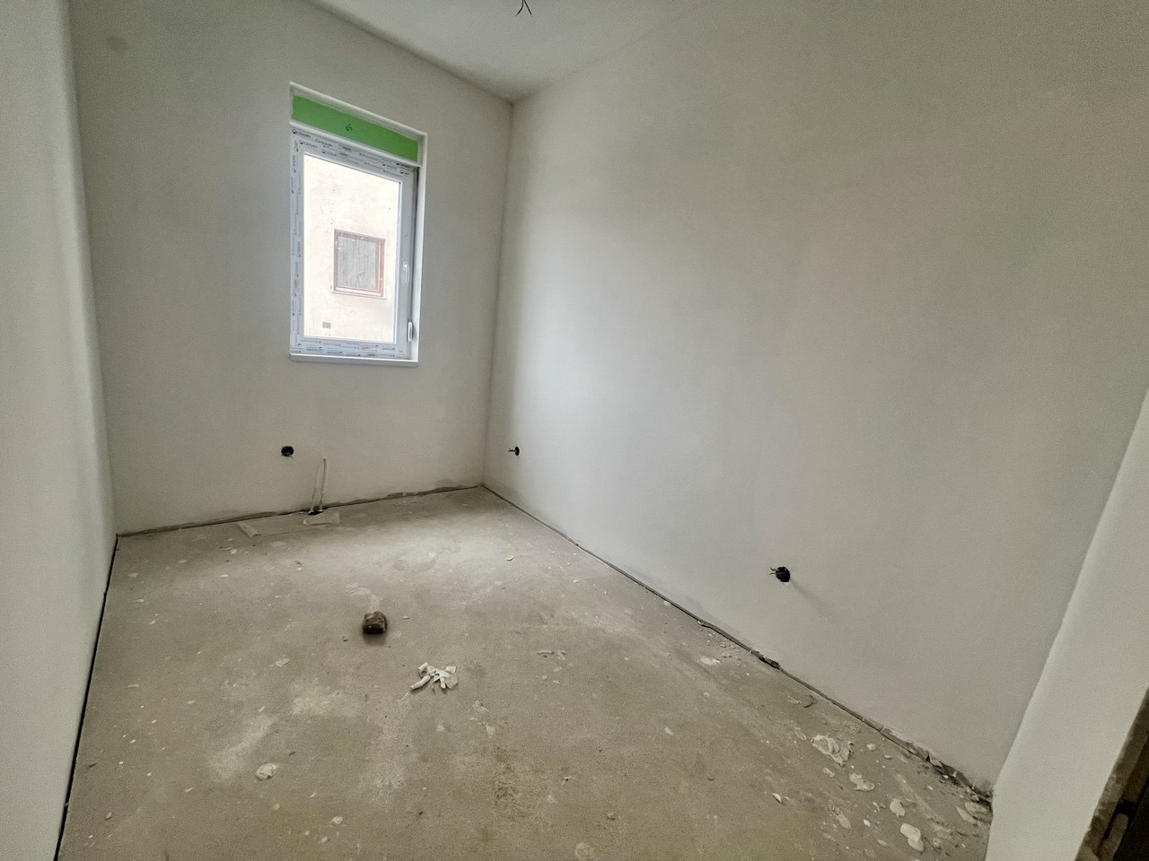 Prostran dvosoban stan sa velikom terasom