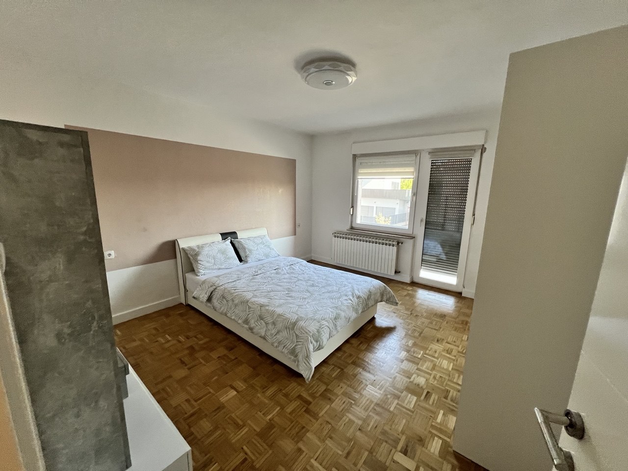Kuća za izdavanje 180 m² Banja Luka, garaža i dvorište