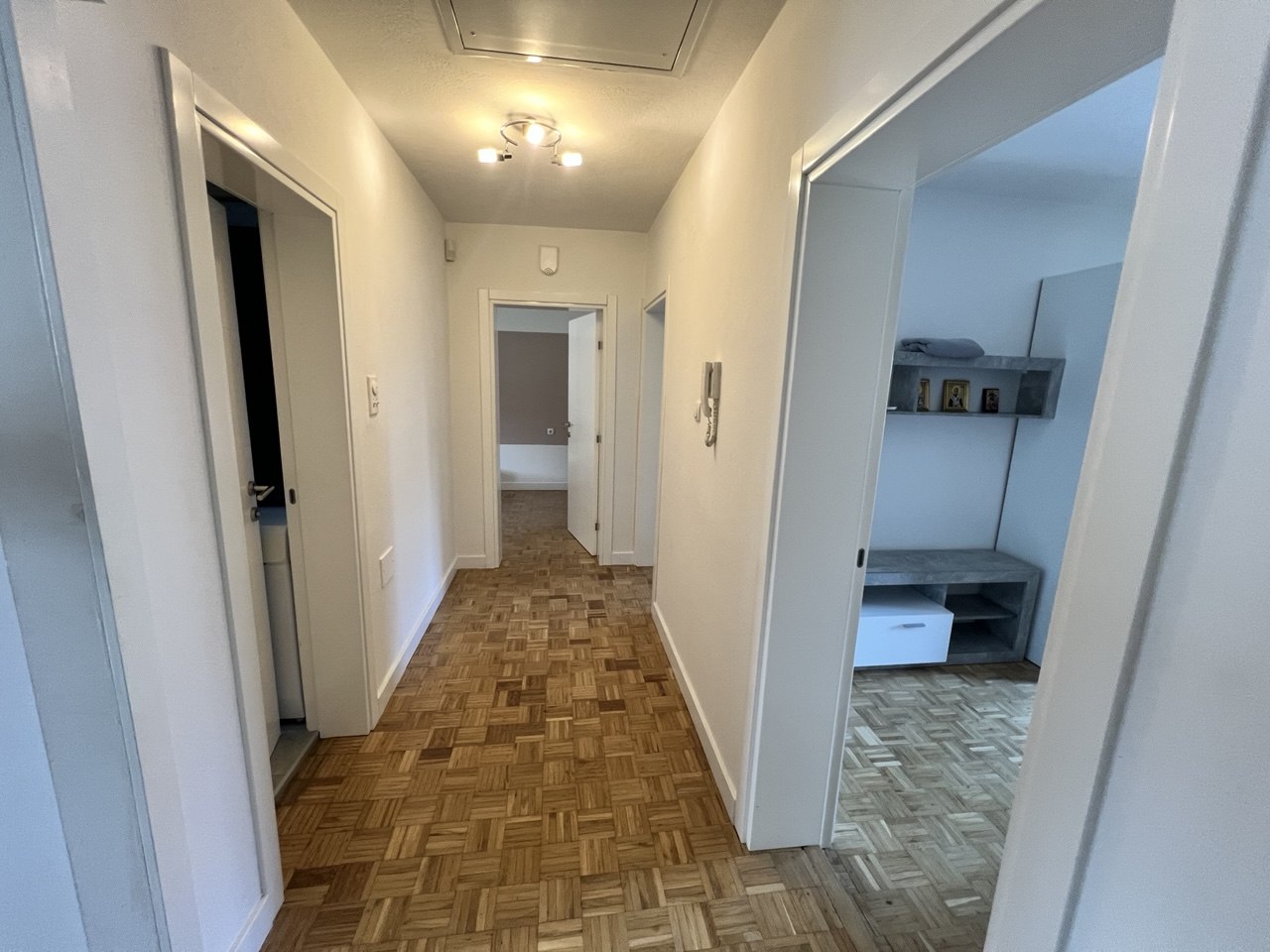 Kuća za izdavanje 180 m² Banja Luka, garaža i dvorište