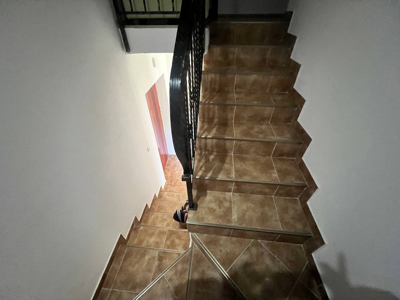 Imanje sa kućom i voćnjakom na prodaju 2.600 m² Kadinjani, Laktasi