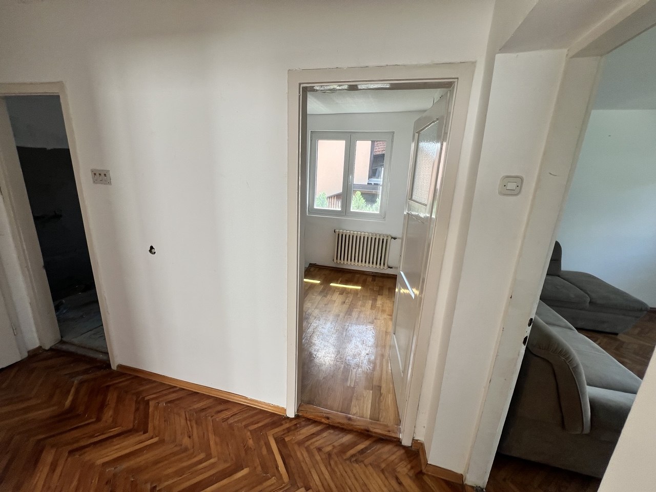 Kuća na prodaju Kočićev Vijenac - 118 m², dvije garaže
