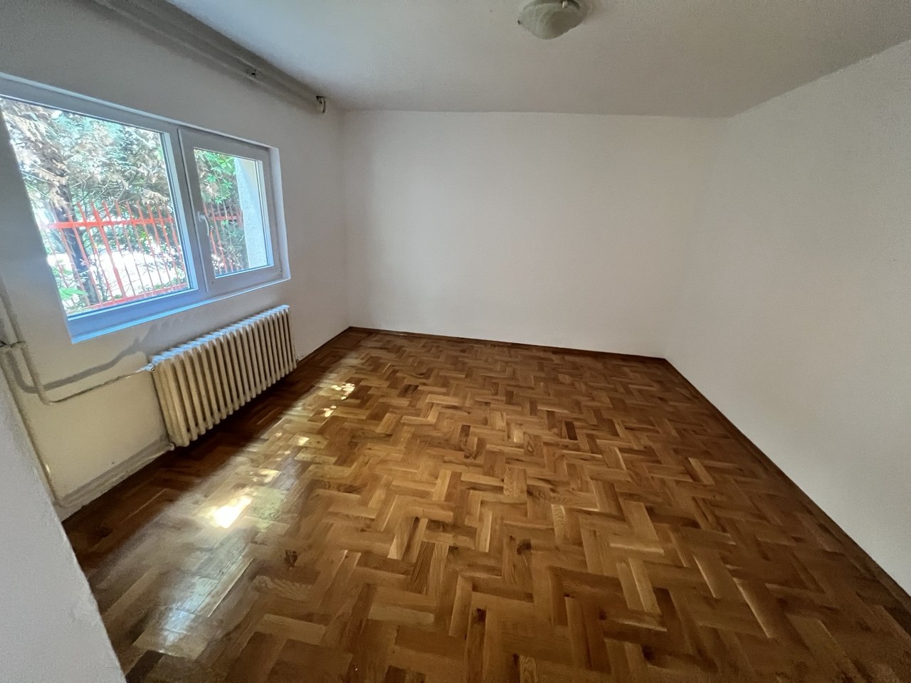 Kuća na prodaju Kočićev Vijenac - 118 m², dvije garaže