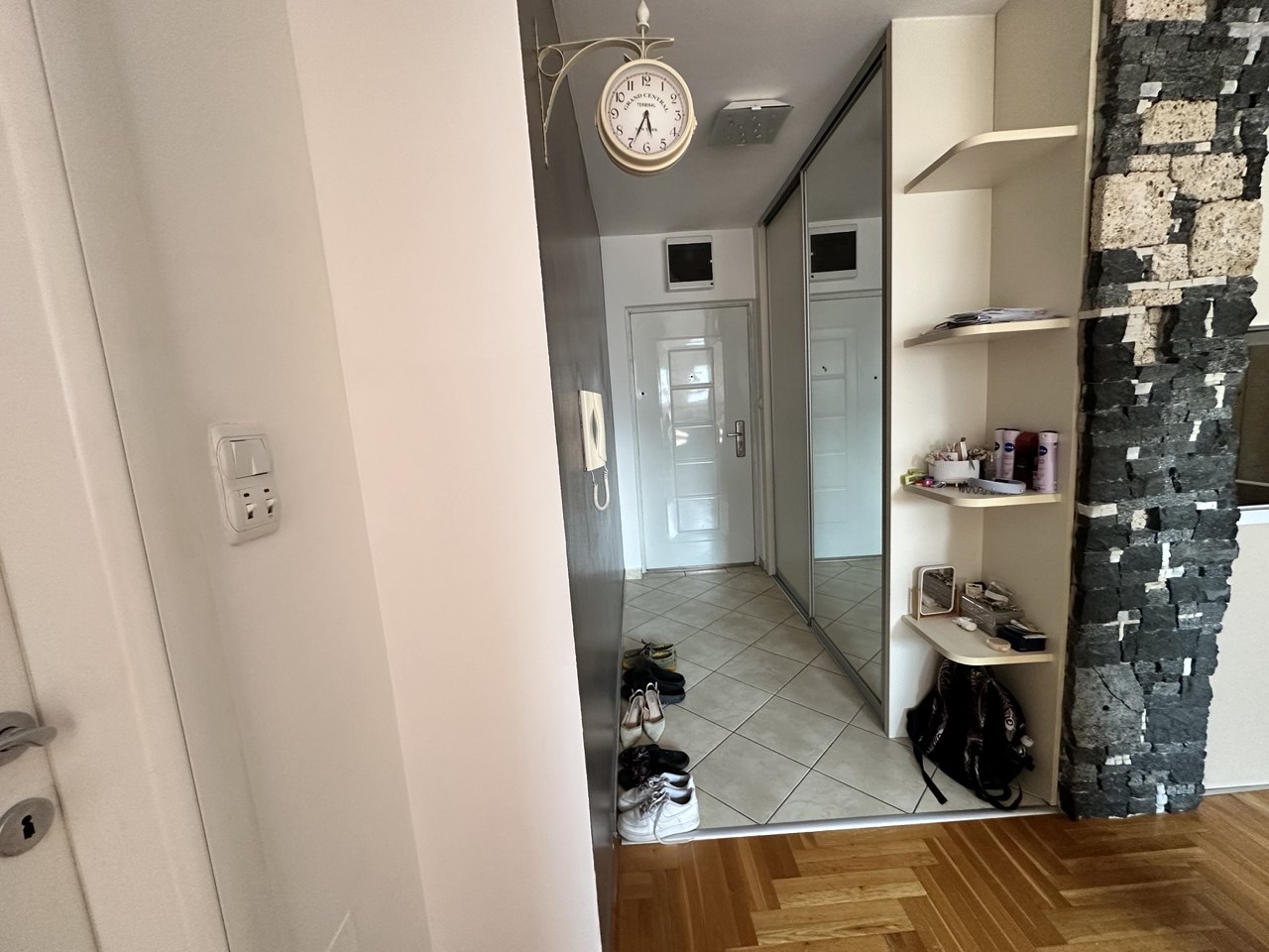 Na prodaju namješten dvosoban stan 48 m² u novogradnji
