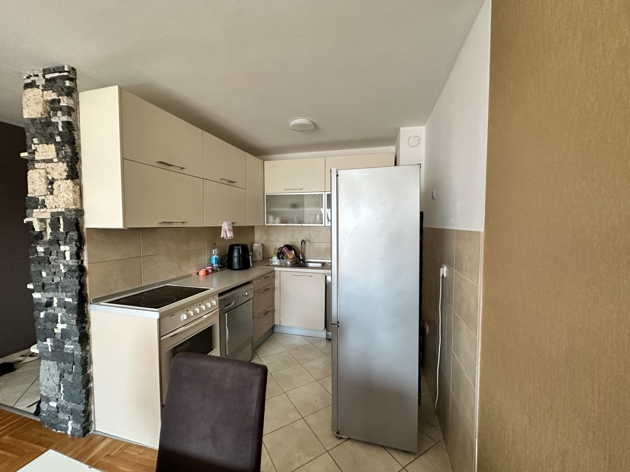 Na prodaju namješten dvosoban stan 48 m² u novogradnji