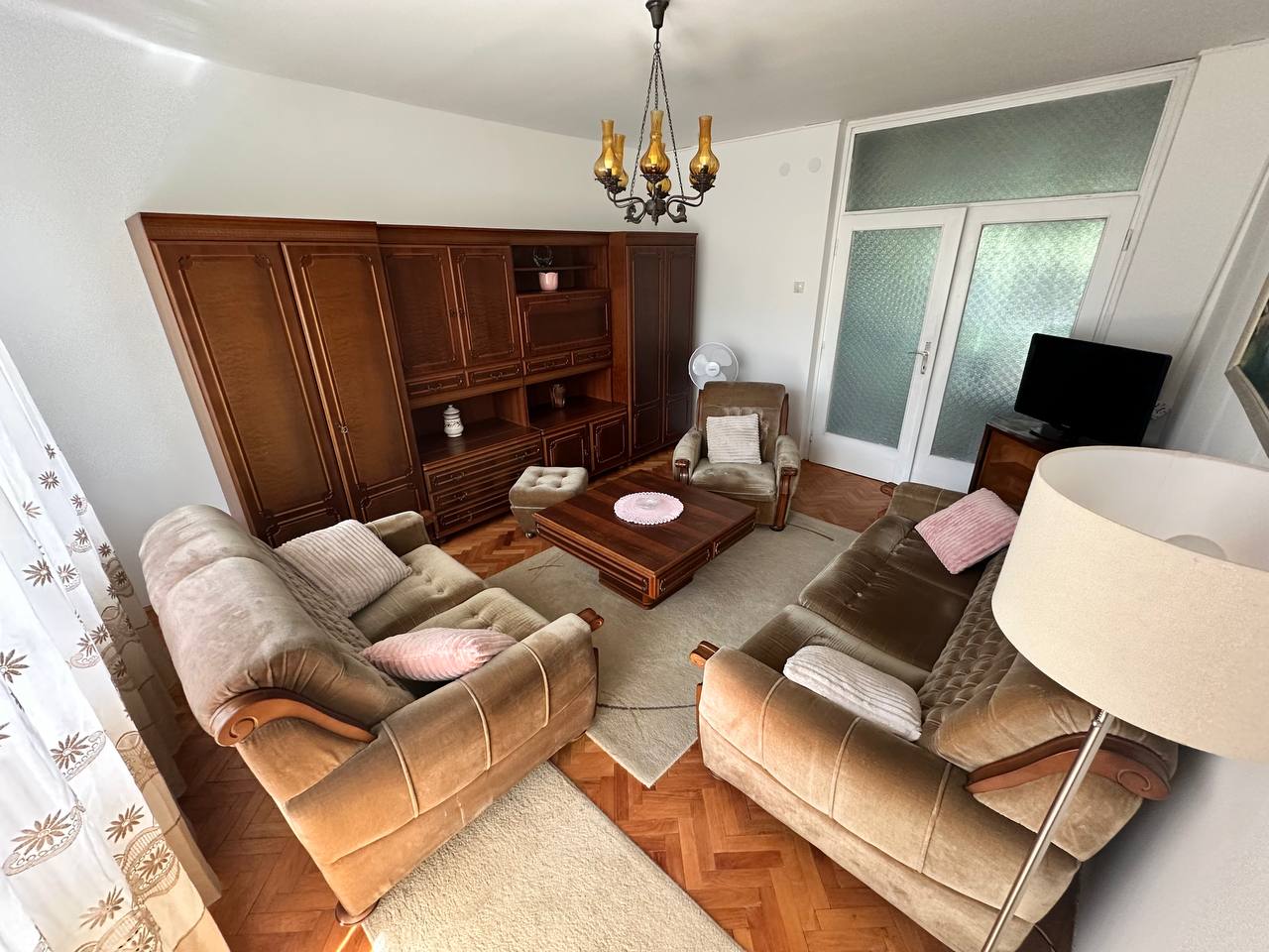 Trosoban stan za izdavanje, centar Banje Luke, 80 m²
