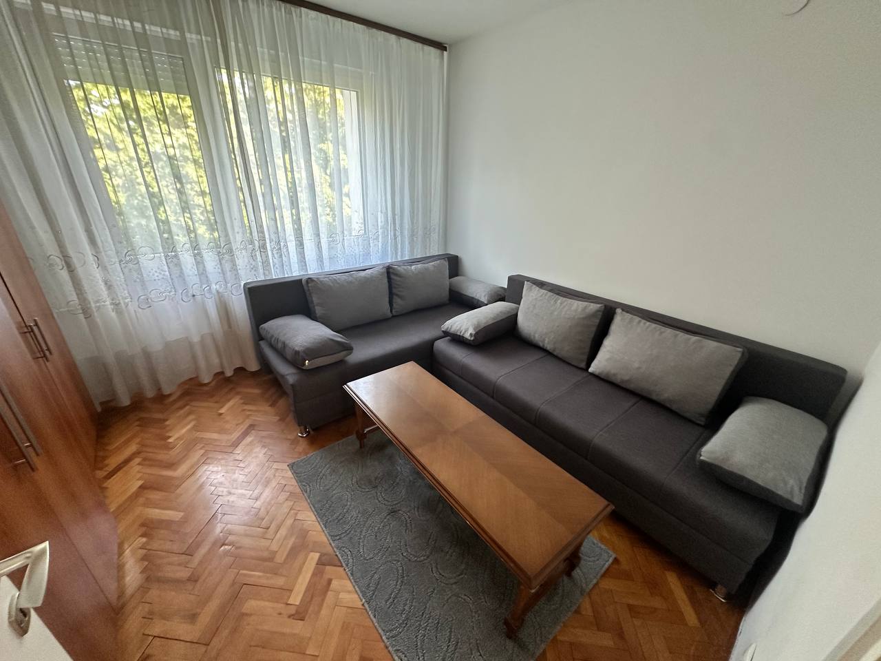 Trosoban stan za izdavanje, centar Banje Luke, 80 m²