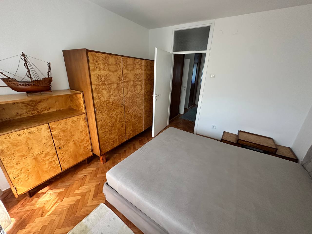 Trosoban stan za izdavanje, centar Banje Luke, 80 m²