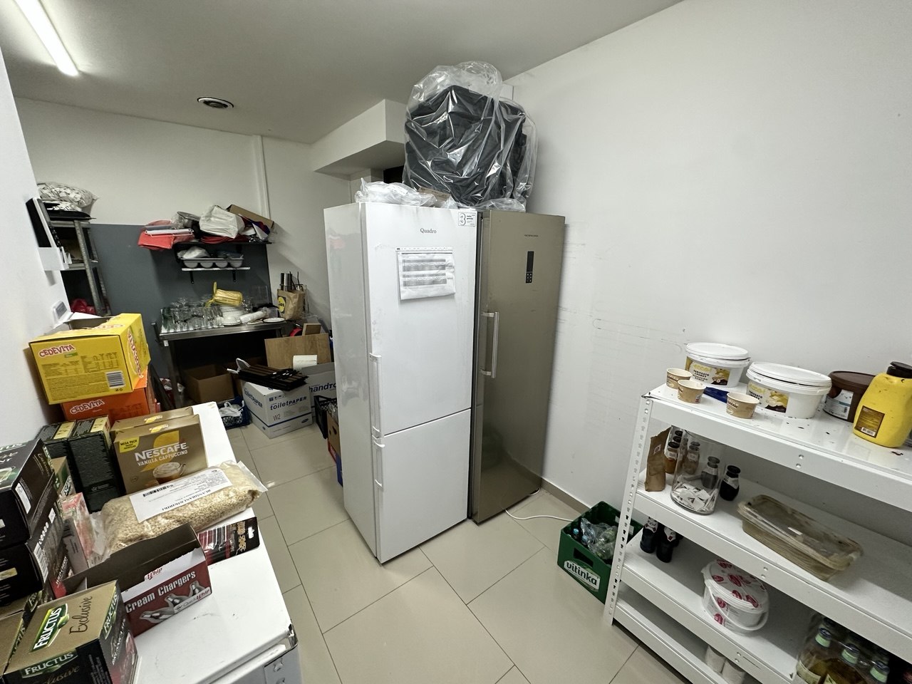 Kafić na prodaju Novi Borik ,zakupac, terasa i parking