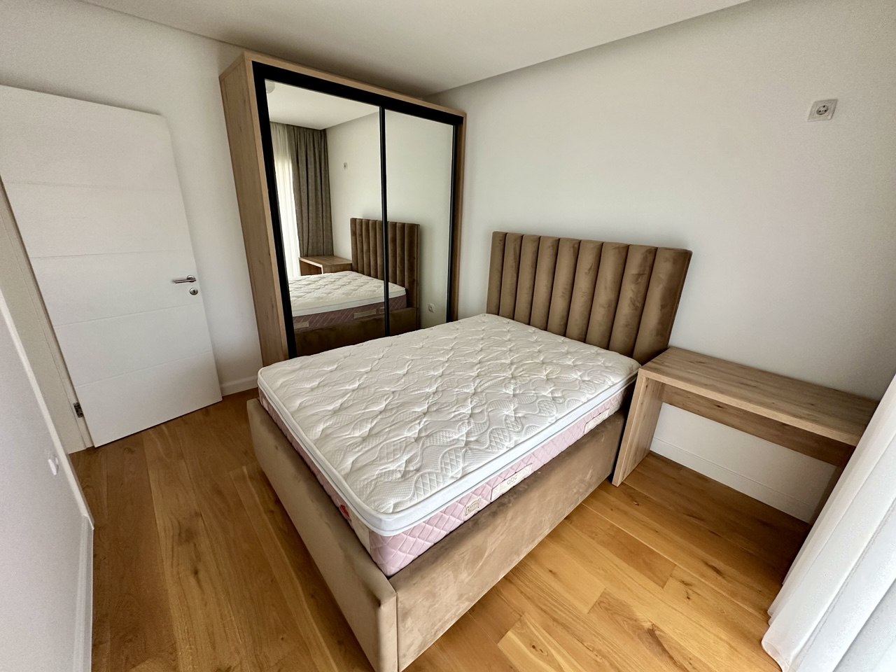 Penthouse za izdavanje 107 m² sa privatnom krovnom terasom od 70 m² | Centar Banje Luke