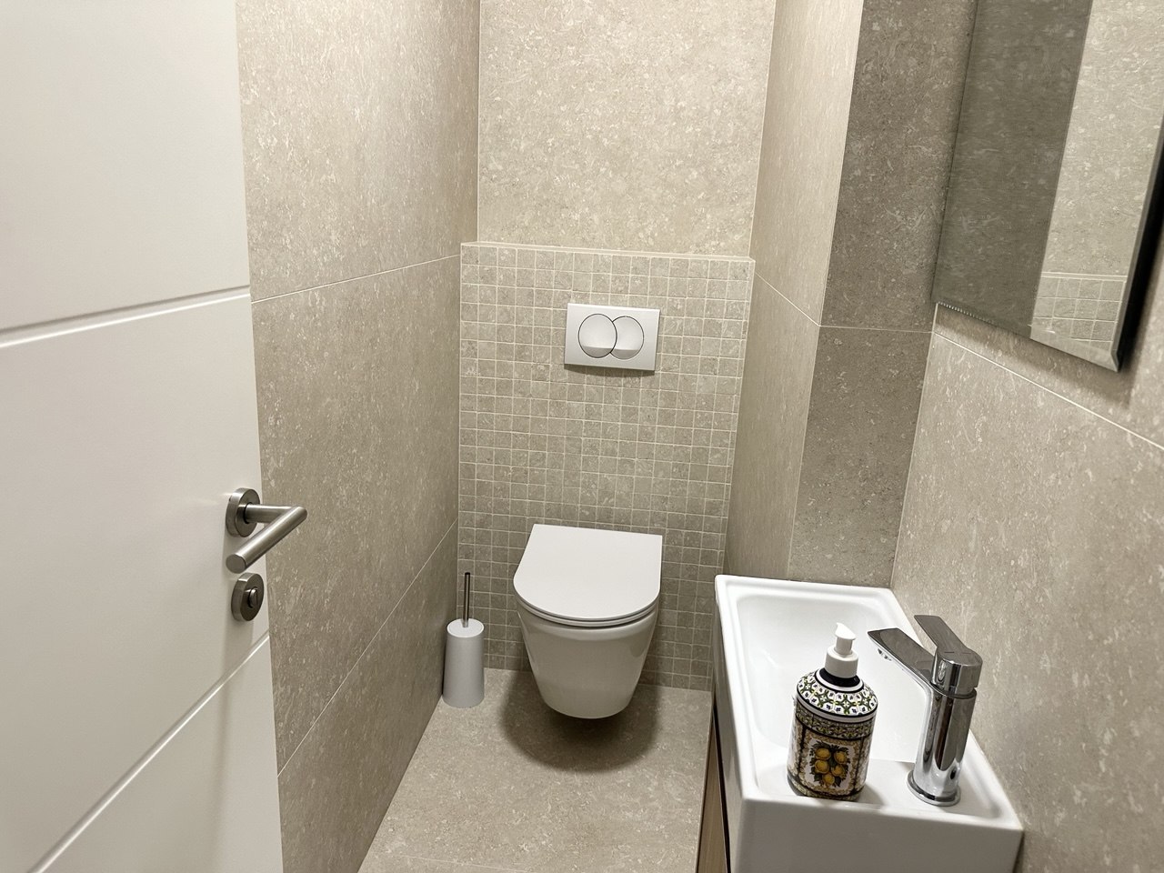 Penthouse za izdavanje 107 m² sa privatnom krovnom terasom od 70 m² | Centar Banje Luke