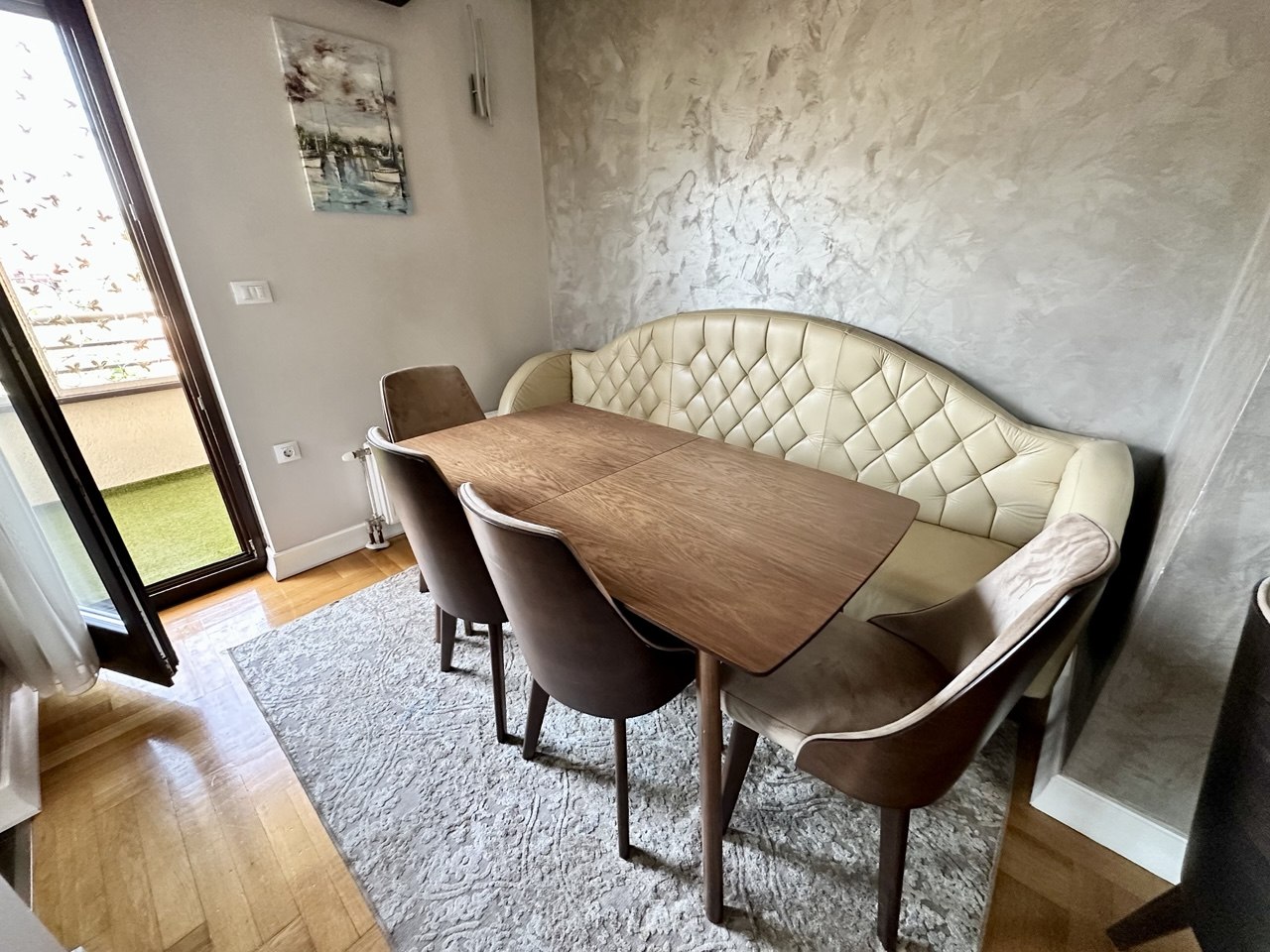 Penthouse za izdavanje Kočićev Vijenac – 128 m², četiri spavaće sobe i dva parking mjesta