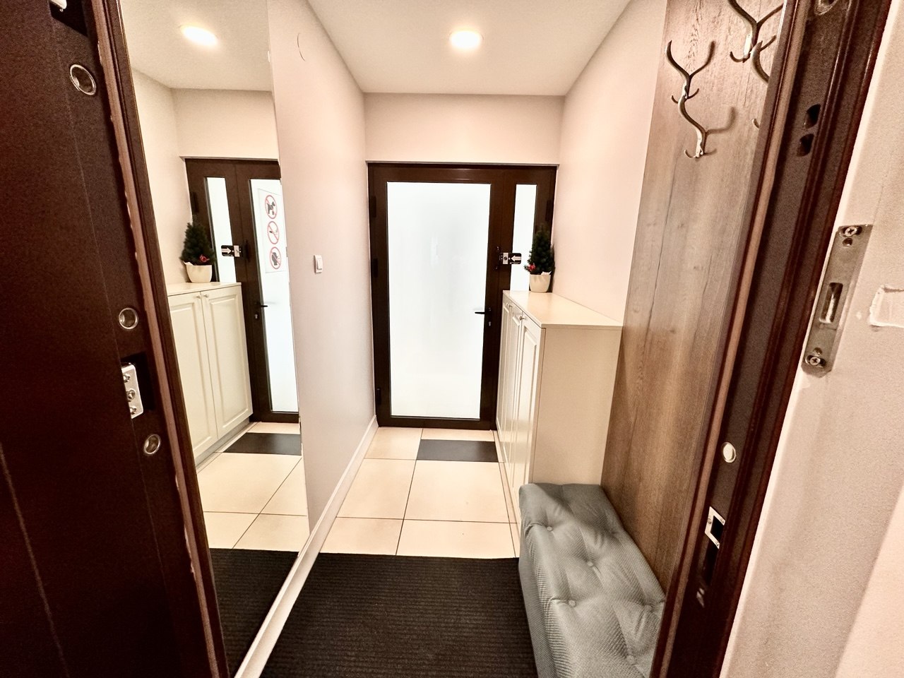 Penthouse za izdavanje Kočićev Vijenac – 128 m², četiri spavaće sobe i dva parking mjesta