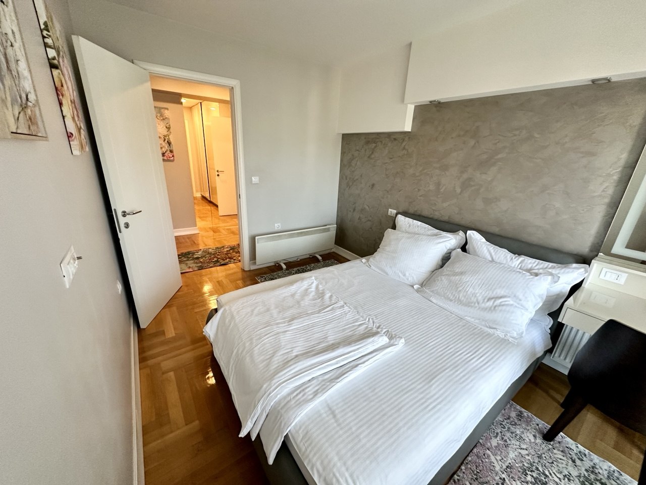 Penthouse za izdavanje Kočićev Vijenac – 128 m², četiri spavaće sobe i dva parking mjesta