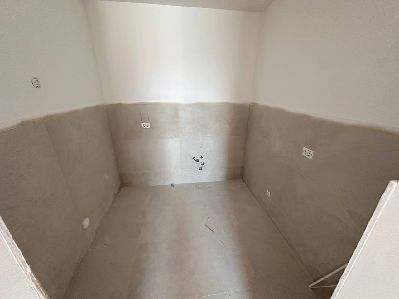 Na prodaju luksuzan dvosoban stan 52 m² u Bijelom dvoru – Centar Banja Luka