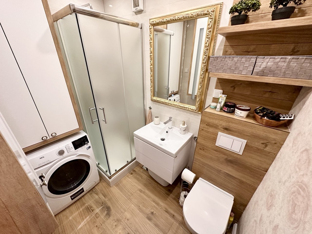 Trosoban renoviran stan 58 m² na prodaju Nova Varoš, Banja Luka