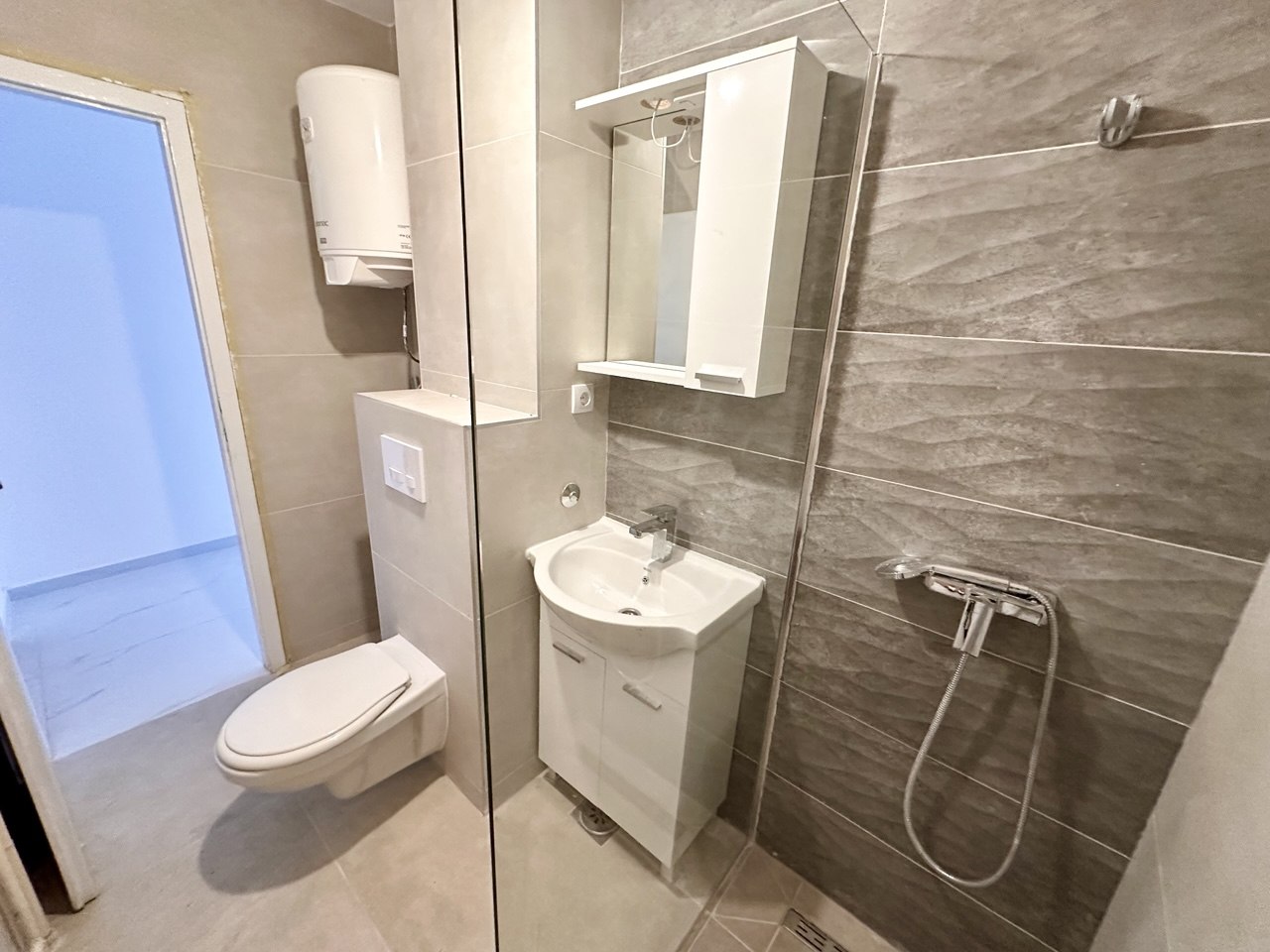 Renoviran dvosoban stan 42 m² na prodaju Borik, Banja Luka