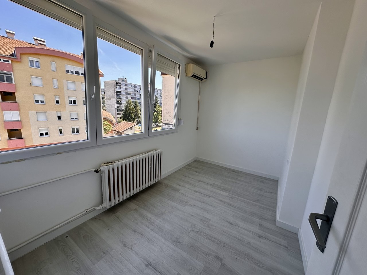 Renoviran dvosoban stan 42 m² na prodaju Borik, Banja Luka