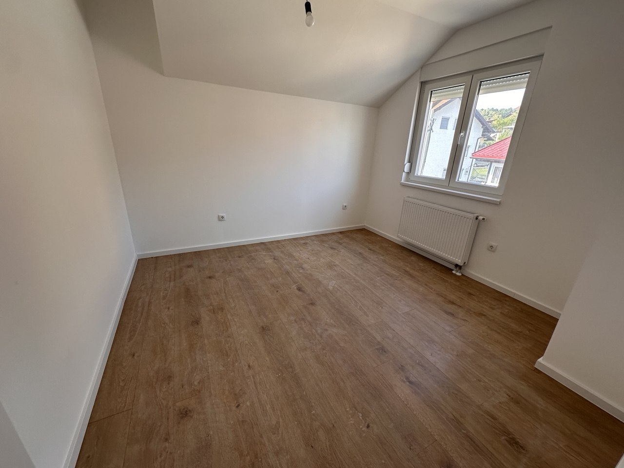 Manji dvosoban stan na prodaju Lauš - 31,5 m², odmah useljiv