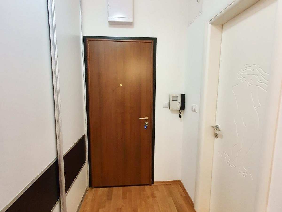 Namješten dvosoban stan 45 m² na prodaju Centar, Banja Luka
