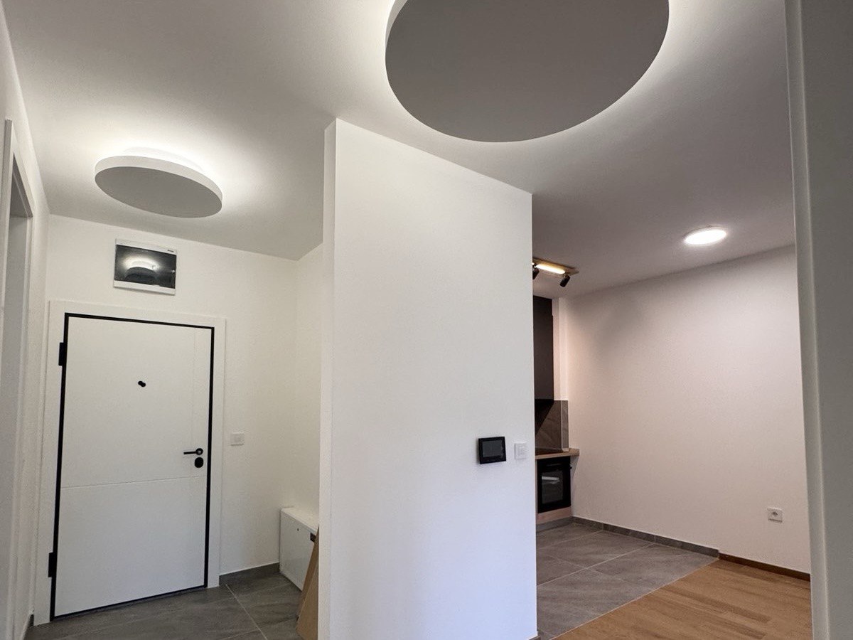  Trosoban stan 75 m² s garažom za najam Palata, Banja Luka