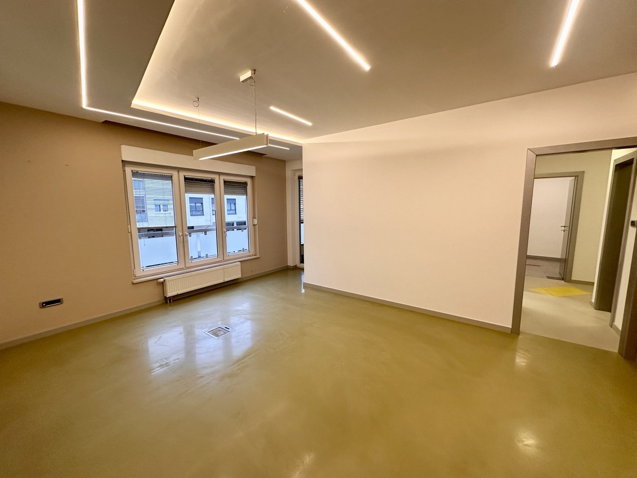 Četvorosoban stan za izdavanje u centru Banje Luke 150 m², garaža