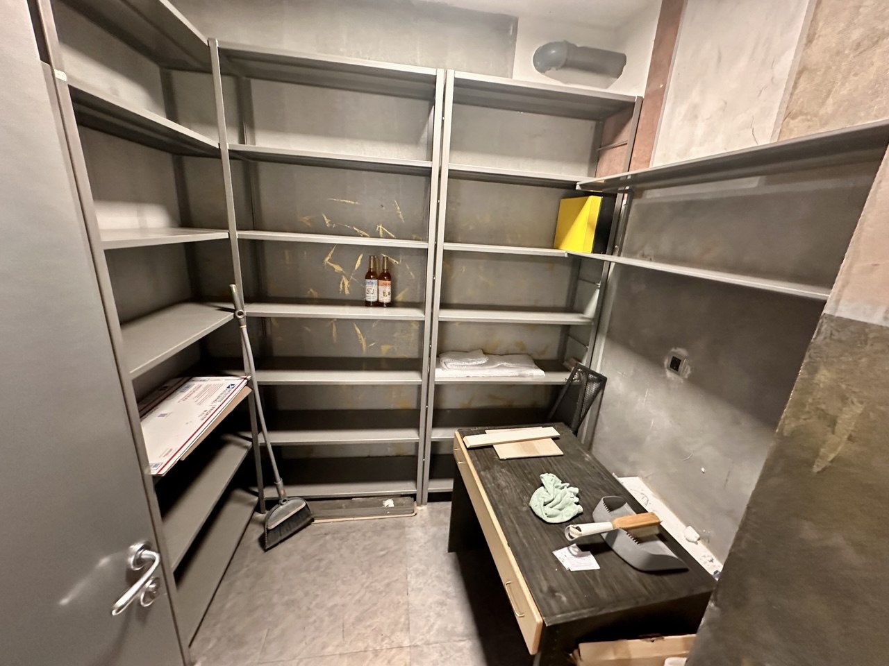 Četvorosoban stan za izdavanje u centru Banje Luke 150 m², garaža