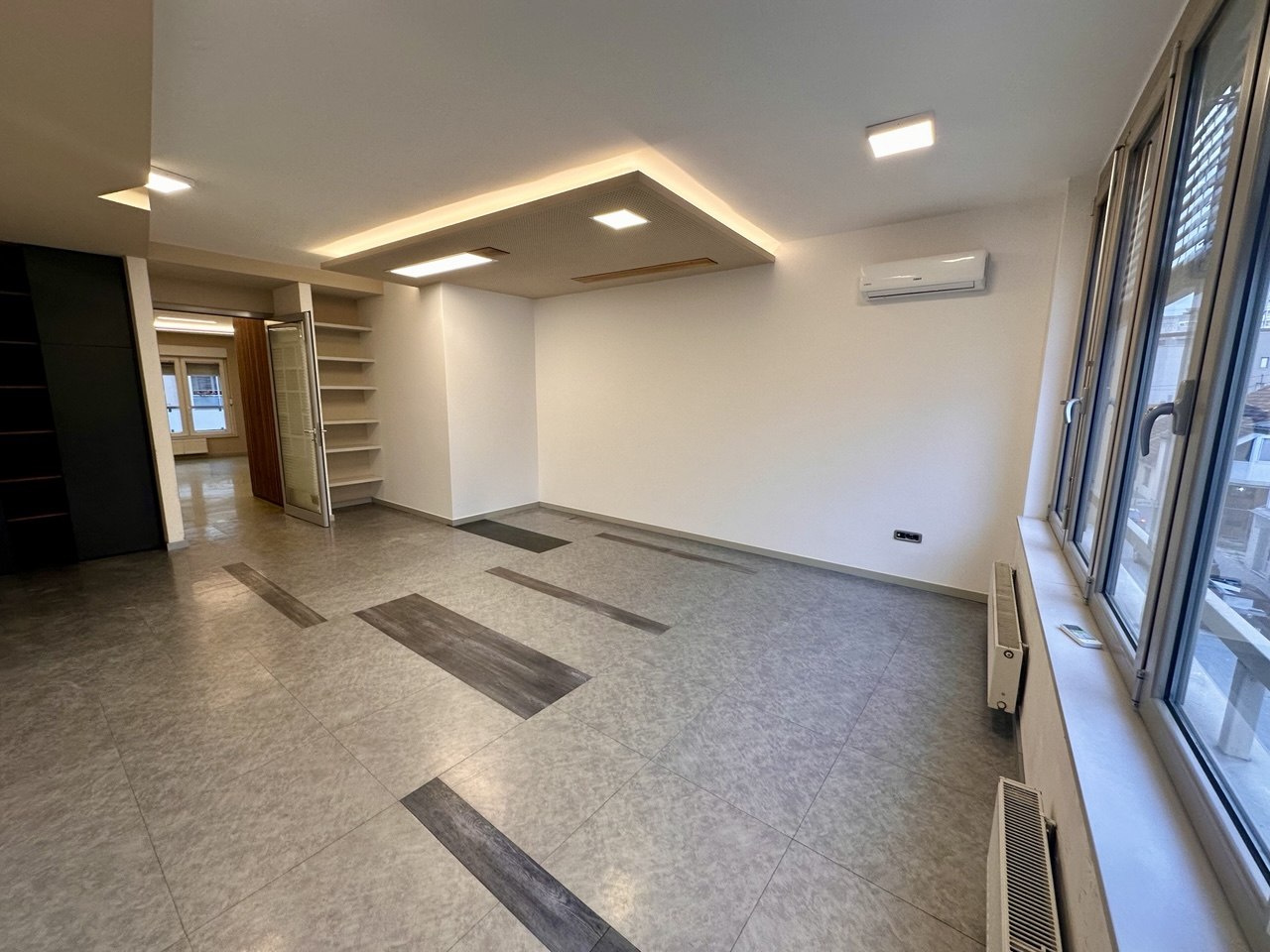 Četvorosoban stan za izdavanje u centru Banje Luke 150 m², garaža