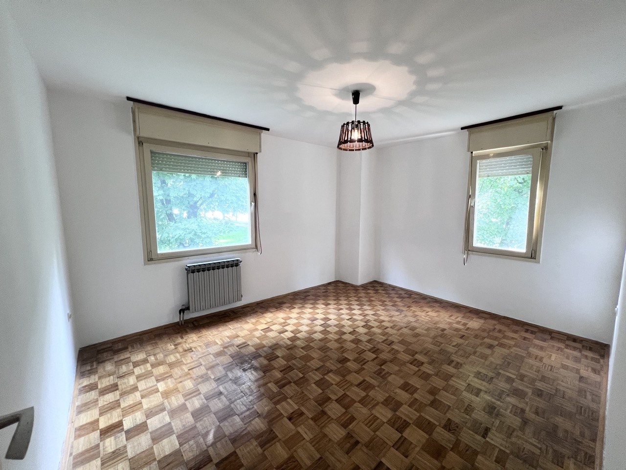 Na prodaju trosoban stan Obilićevo