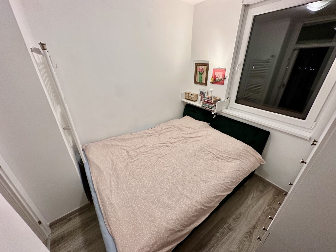 Renoviran trosoban stan na prodaju Starčevica 60 m², namješten
