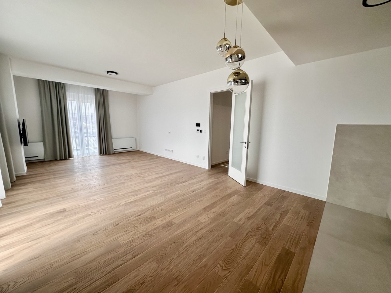 Četvorosoban stan za izdavanje s pogledom na grad 140 m² Bijeli Dvor Banja Luka