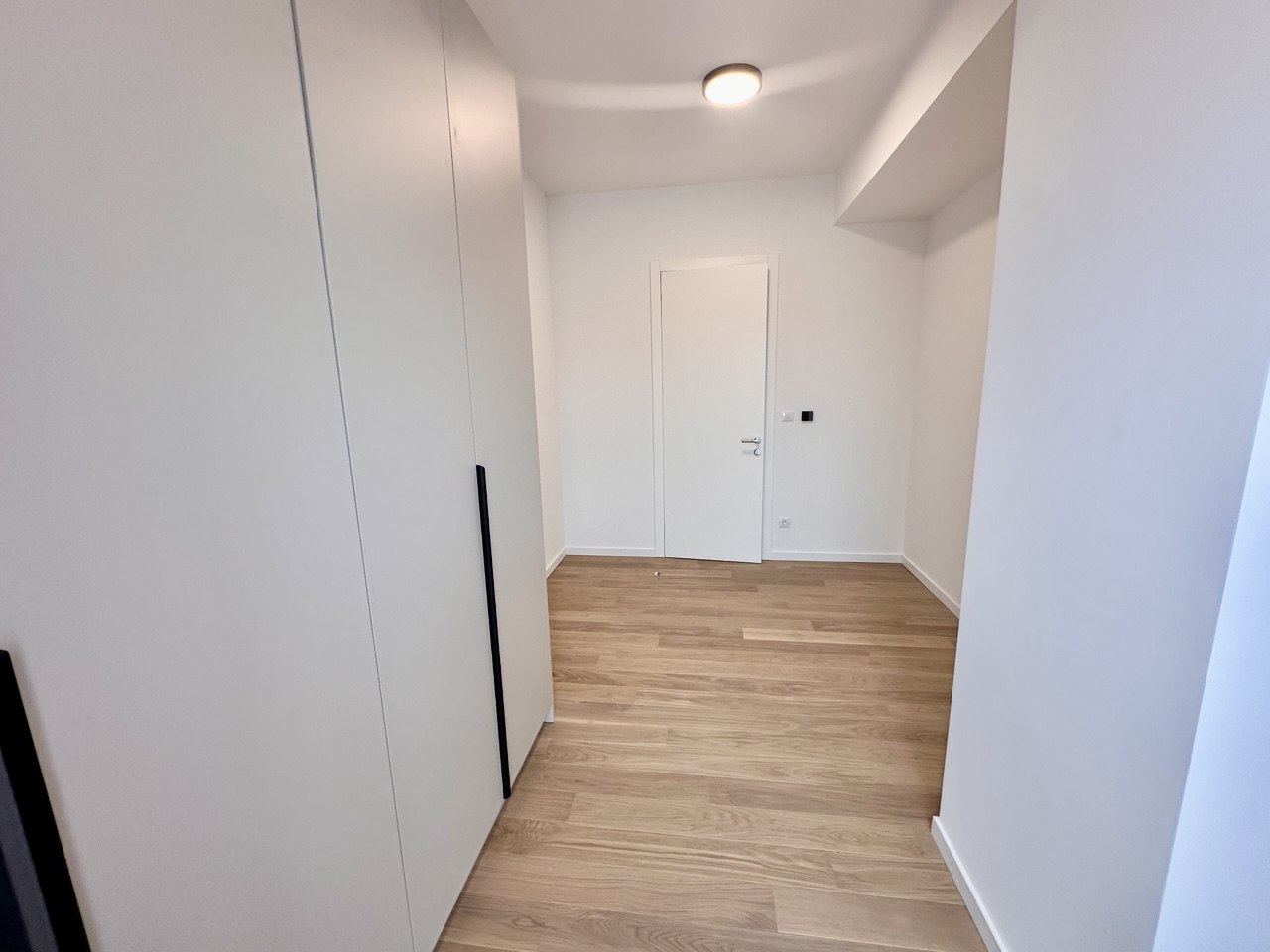 Četvorosoban stan za izdavanje s pogledom na grad 140 m² Bijeli Dvor Banja Luka