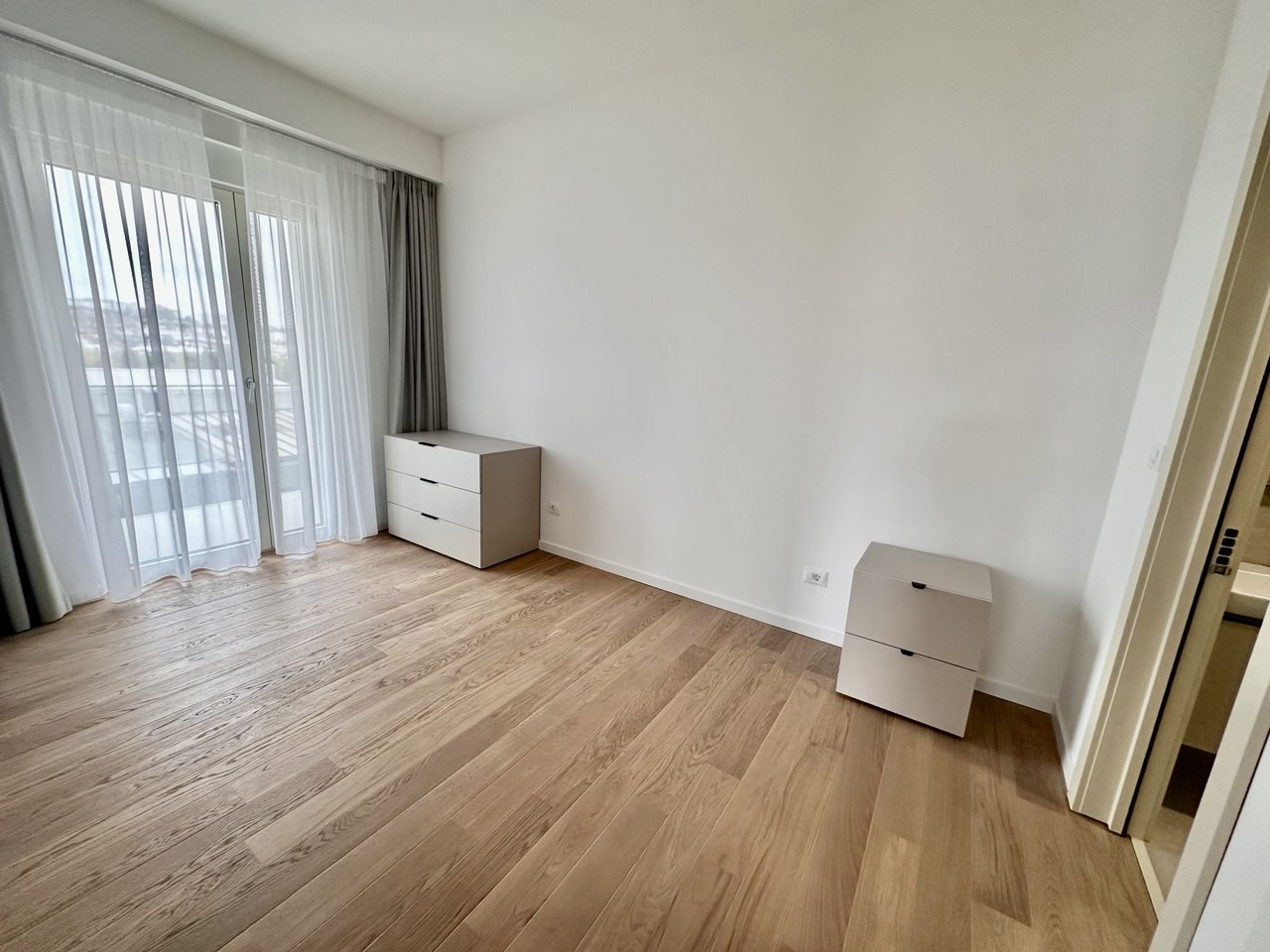 Četvorosoban stan za izdavanje s pogledom na grad 140 m² Bijeli Dvor Banja Luka