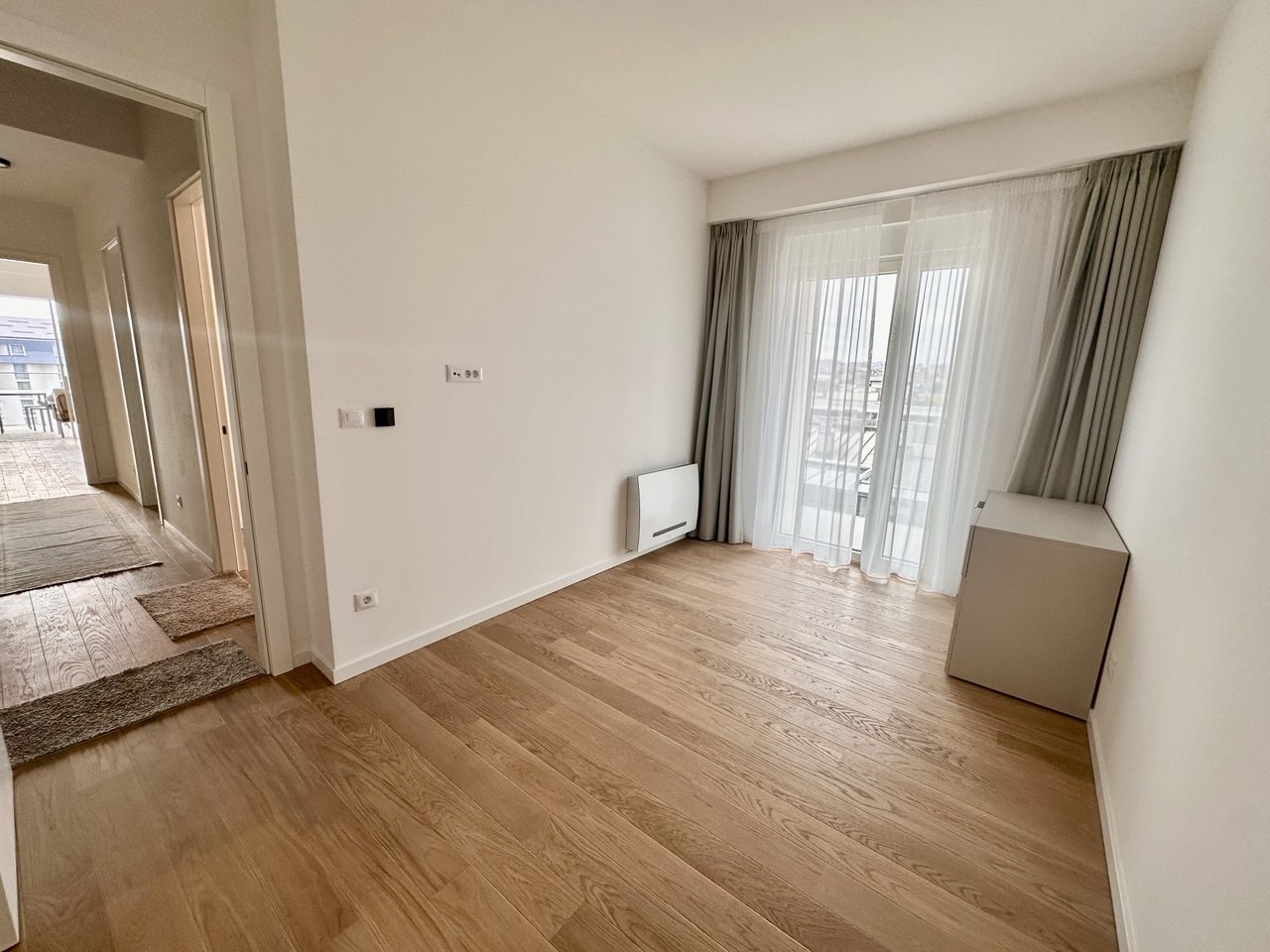 Četvorosoban stan za izdavanje s pogledom na grad 140 m² Bijeli Dvor Banja Luka