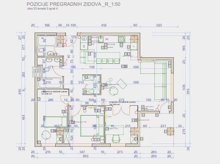 Luksuzan četvorosoban stan u centru grada