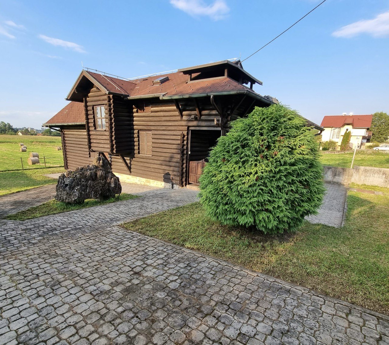 Atraktivna kuća u Velikom Blašku