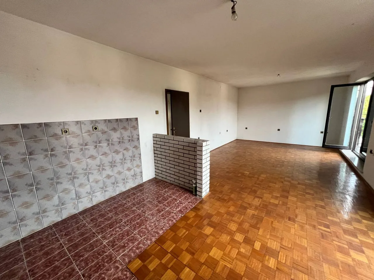 Porodična kuća na velikom placu u naselju Šargovac