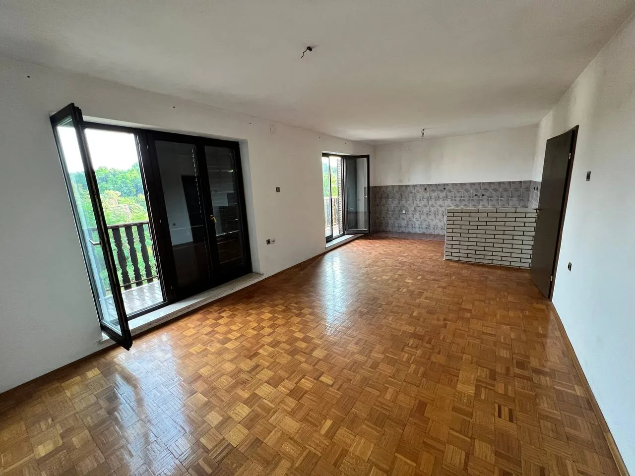 Porodična kuća na velikom placu u naselju Šargovac