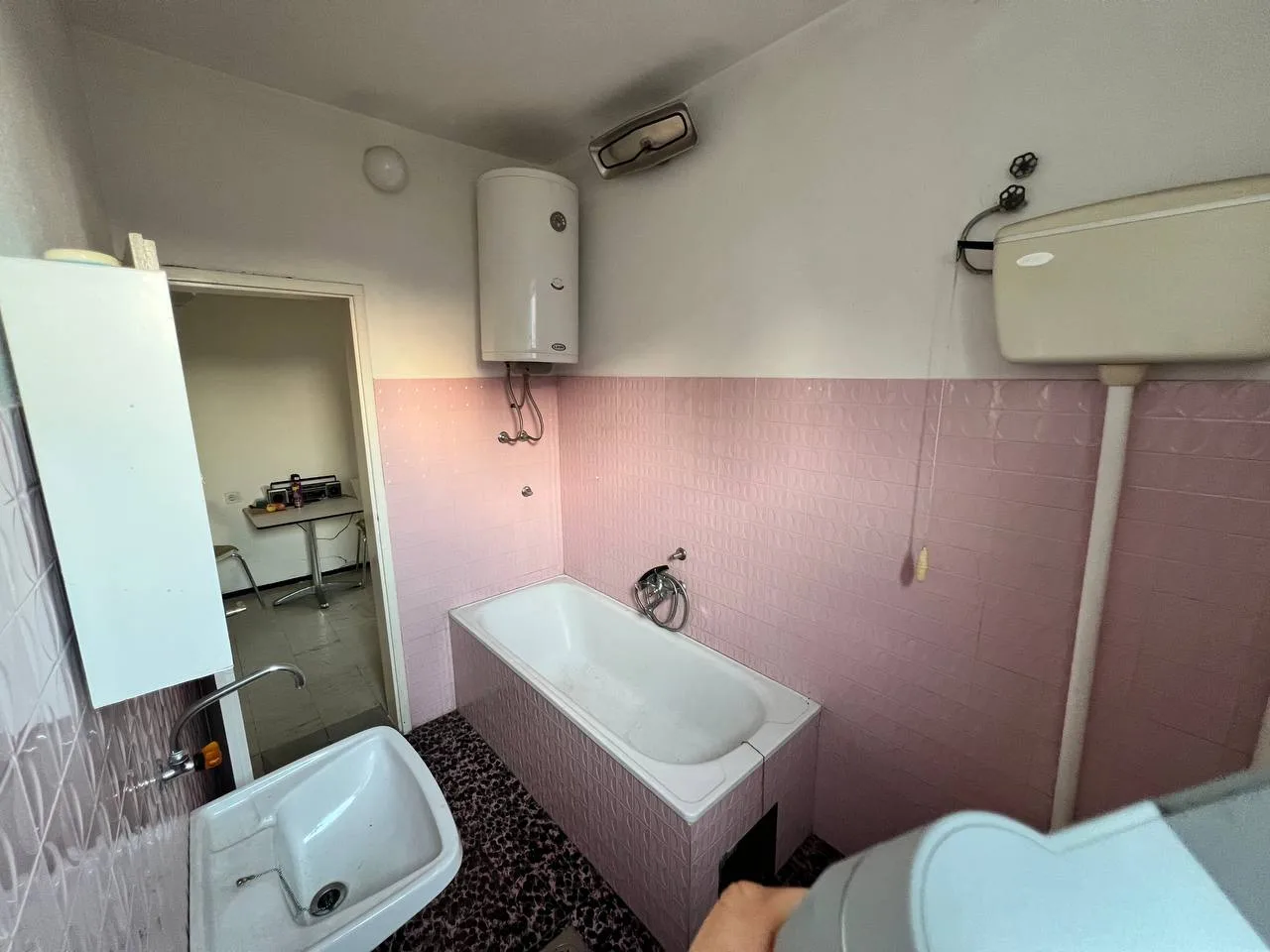 Porodična kuća na velikom placu u naselju Šargovac