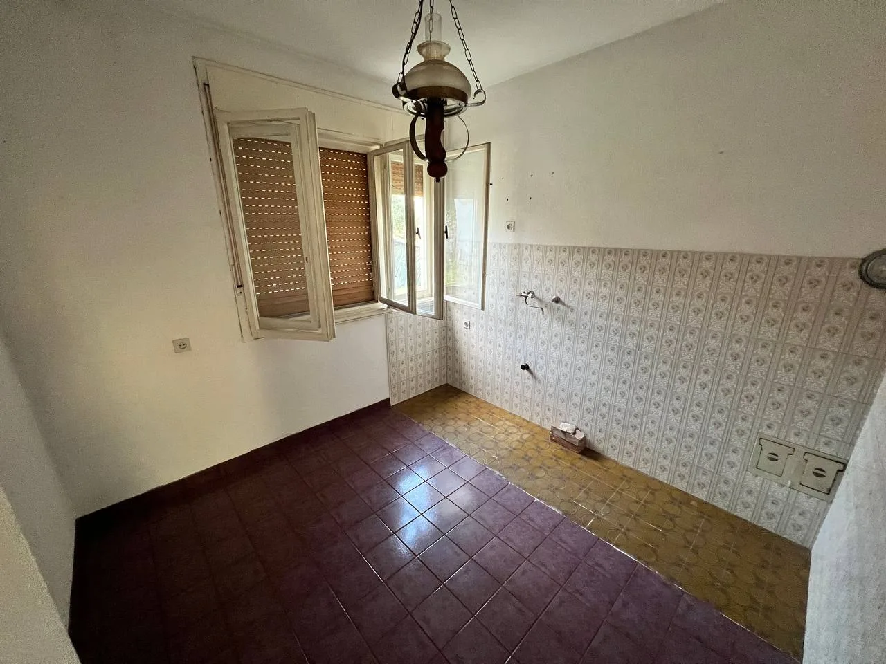 Porodična kuća na velikom placu u naselju Šargovac