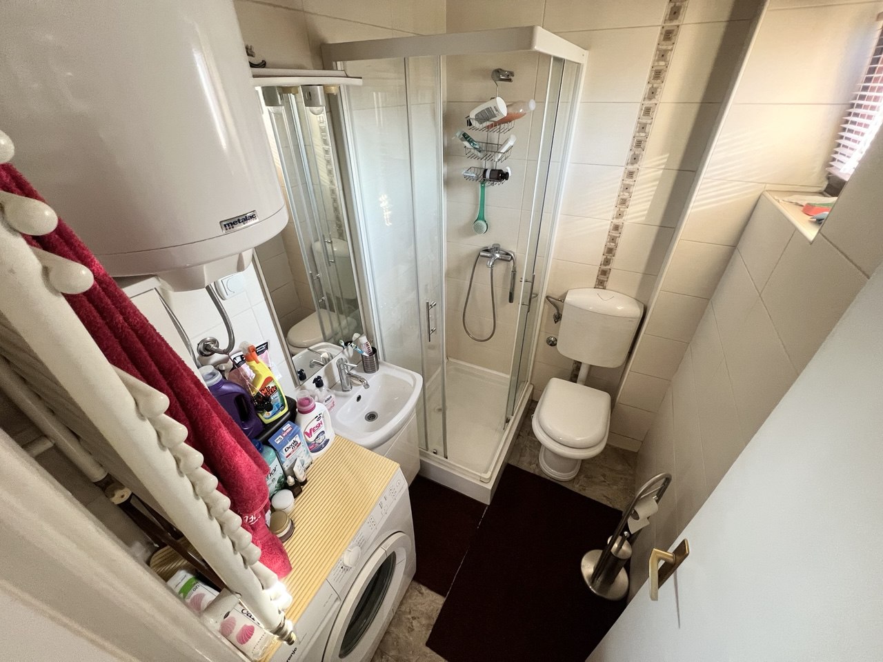 Porodična kuća sa dva odvojena stana Petrićevac