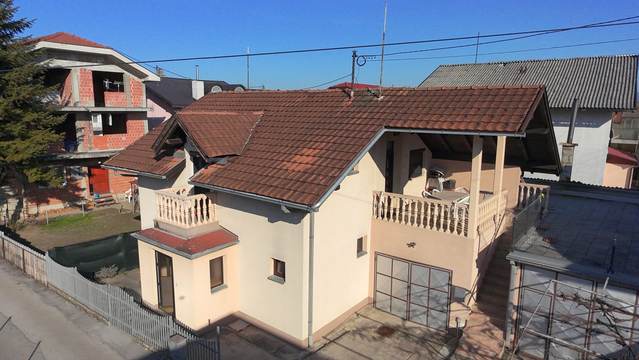 Porodična kuća sa dva odvojena stana Petrićevac