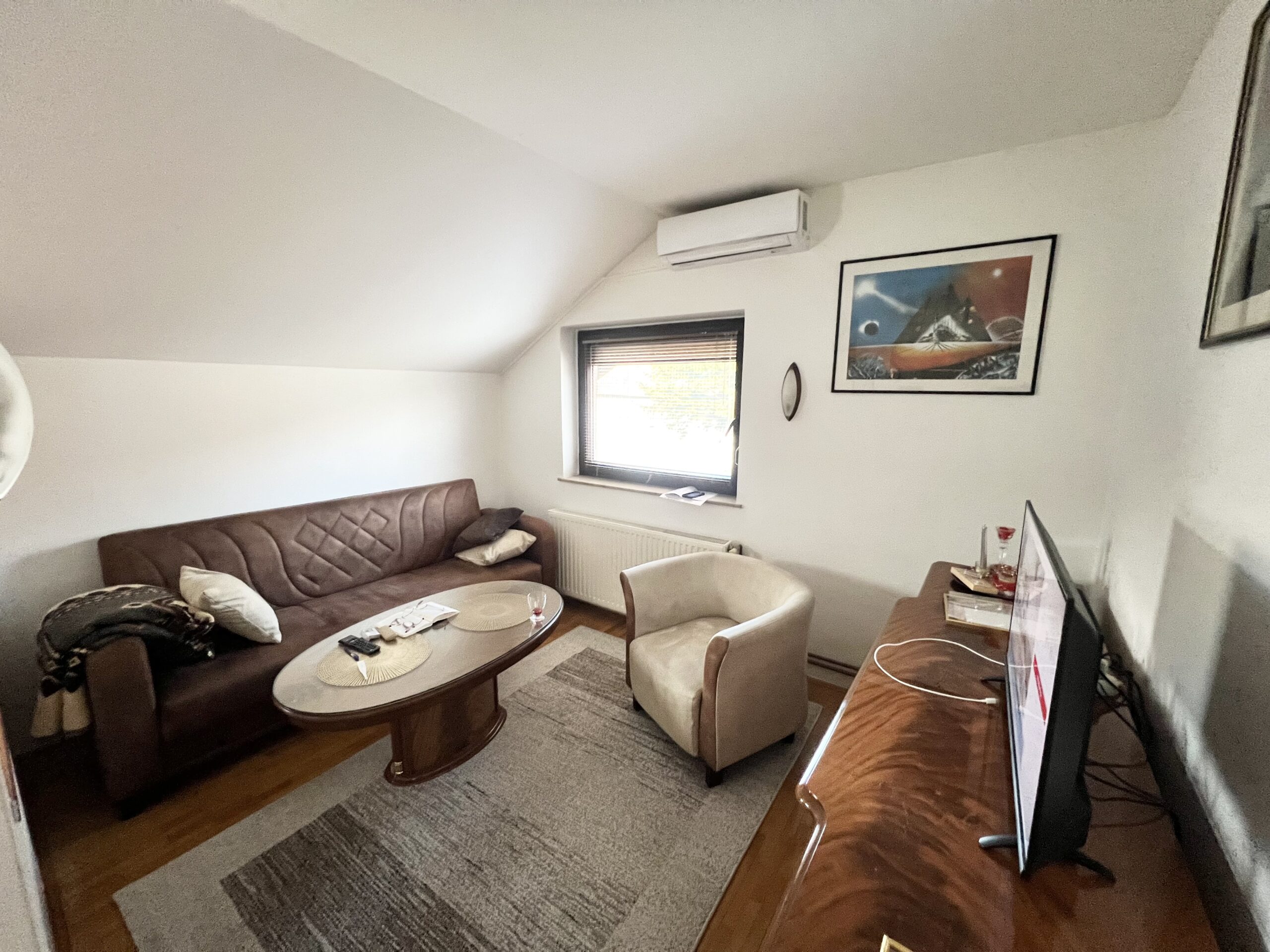 Porodična kuća sa dva odvojena stana Petrićevac