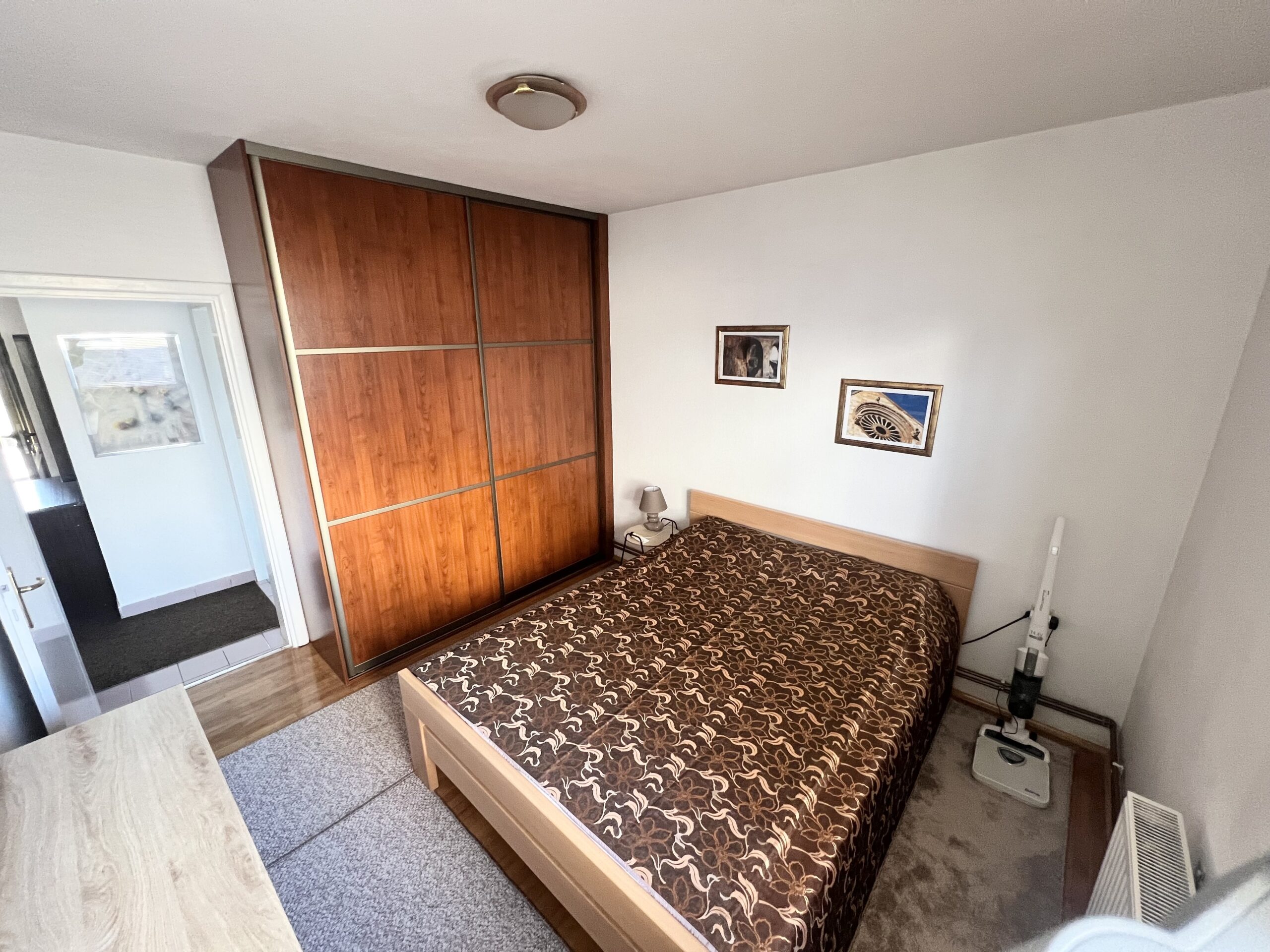 Porodična kuća sa dva odvojena stana Petrićevac